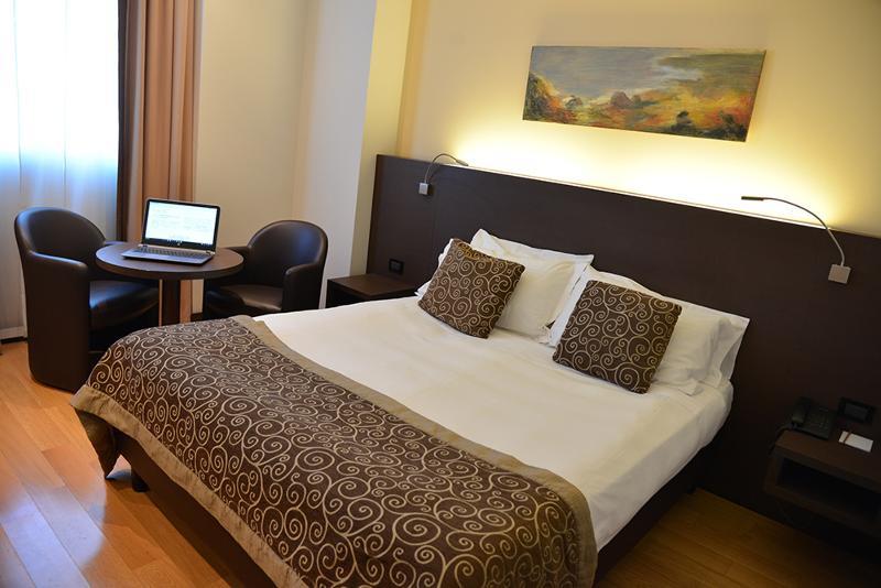 Hotel Diamante Alessandria Exterior photo